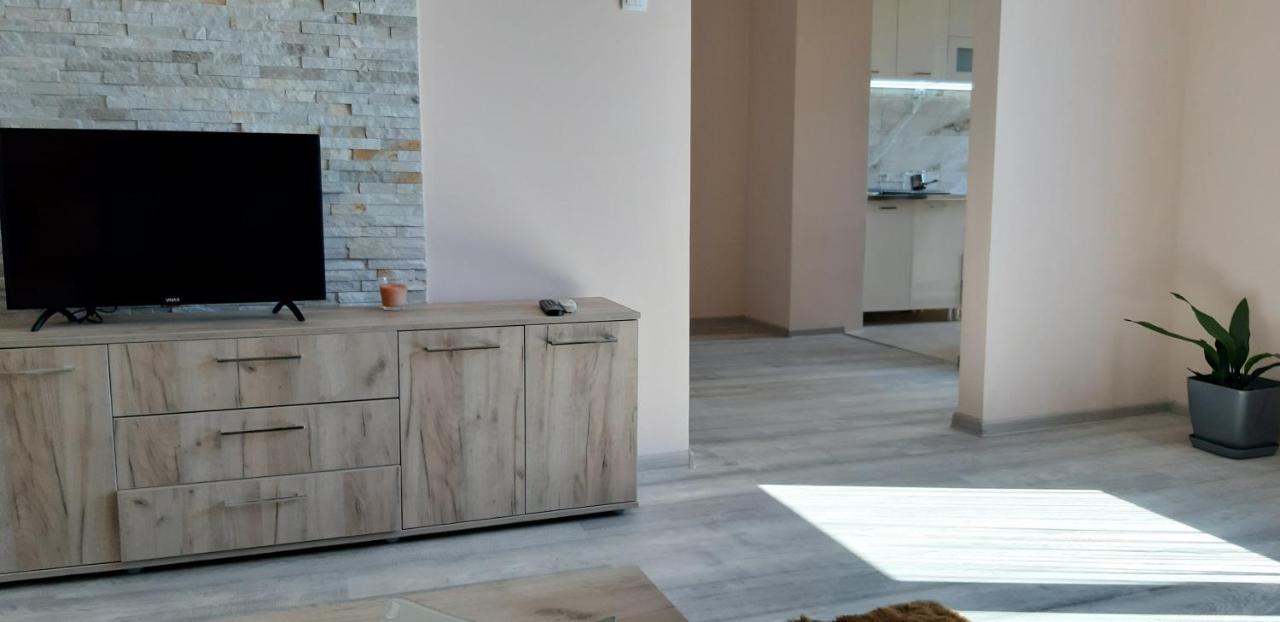 Lux Apartman Чачак Экстерьер фото